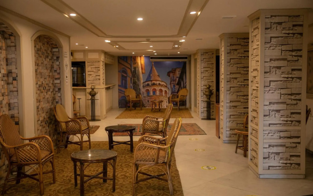 Hali Hotel