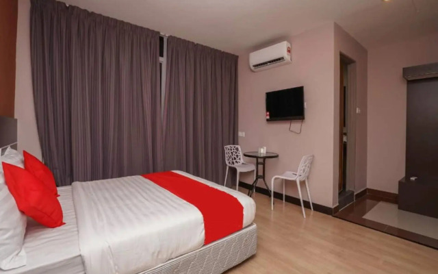OYO 1043 Get Inn Hotel Sendayan