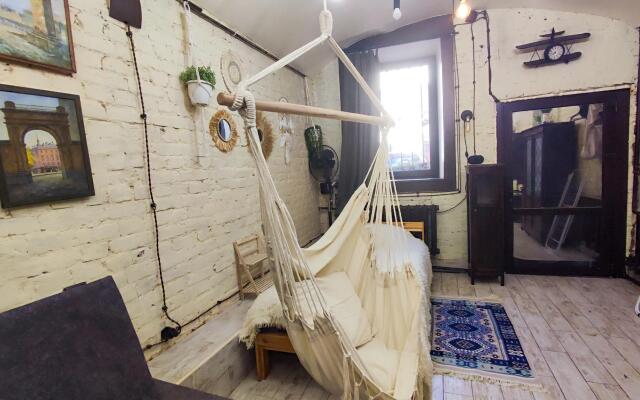 Апартаменты на Театральной площади 16