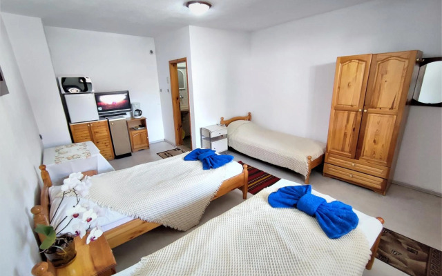 Къща Чолаков и син - стаи за гости