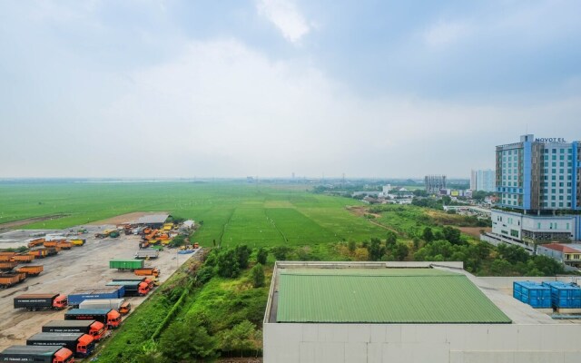 Minimalist Tamansari Mahogany Studio Apartment with City View