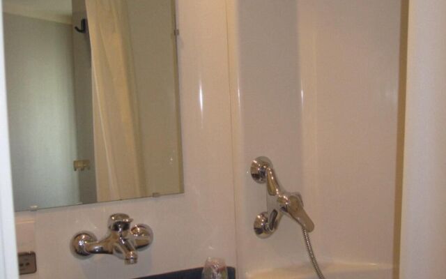 Fasthotel Grenoble Moirans