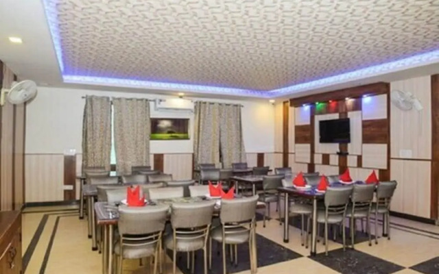 Airport Hotel J P Palace
