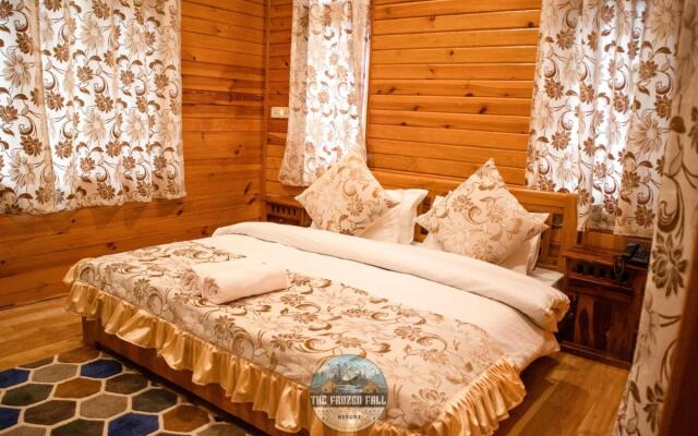 The FrozenFall Resort - Gulmarg