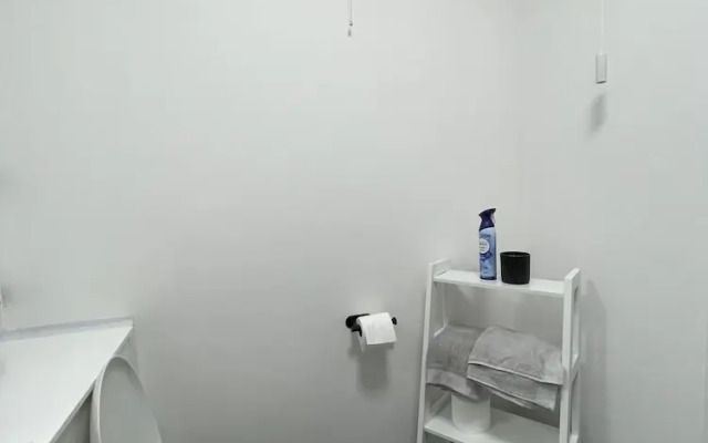 Cosy Cardiff Apartment Near City Centre