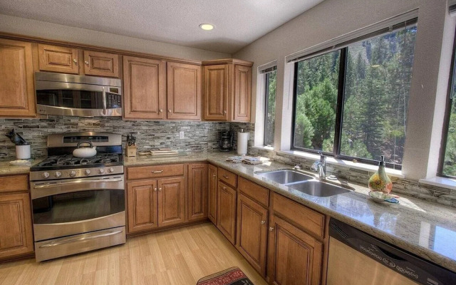 Hch1221 - Tahoe Bonoff Venture 4 Bedroom Home