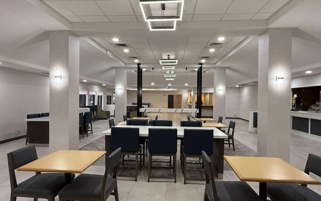 Quality Inn & Suites Baton Rouge West – Port Allen