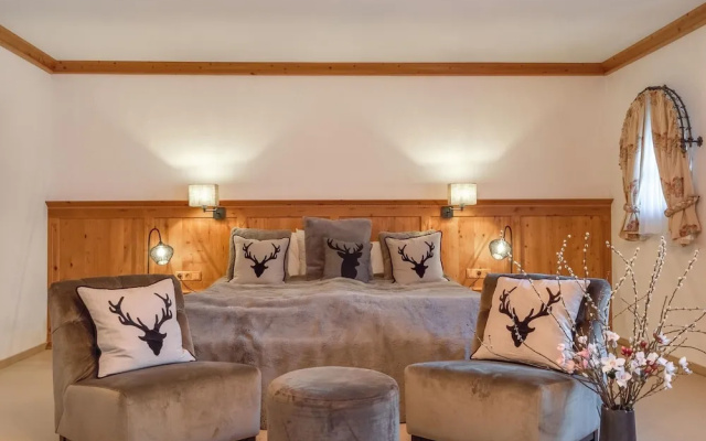 Exclusive Tyrolean Chalet Near Ski Lifts