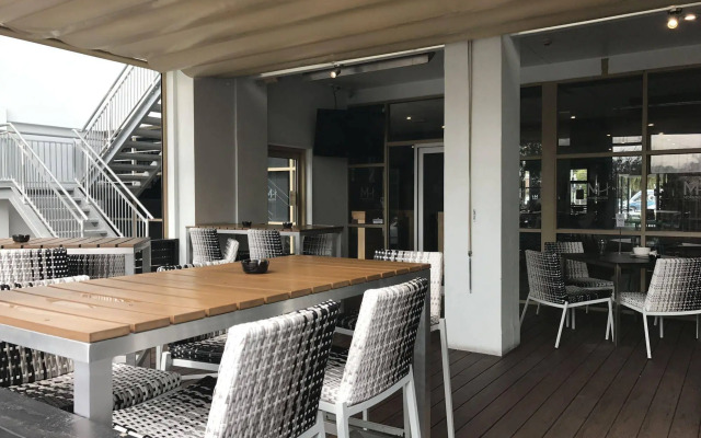Mornington Hotel