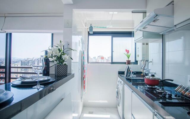 Duplex em Pinheiros com Vista Incrível, Piscina, AC