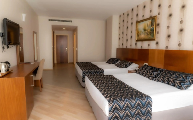 Grand Karot Otel