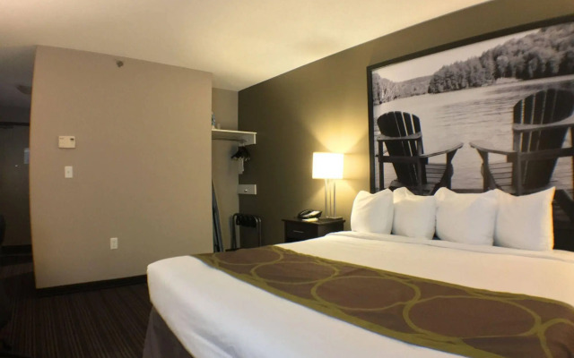 Super 8 by Wyndham Kapuskasing