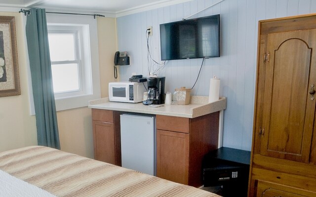 Georgianne Inn & Suites