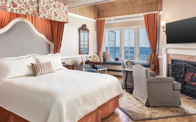 Spindrift Inn