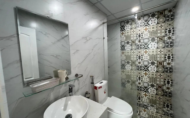 Royal Apartment in Muong Thanh