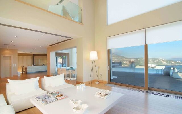 Seaview Peninsula Villa