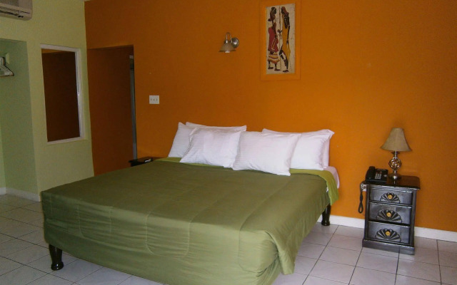 Coral Seas Beach Resort