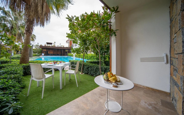 Liona Hotel