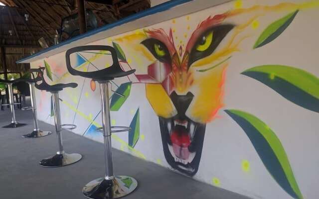 El Zoo Hostel & Pool