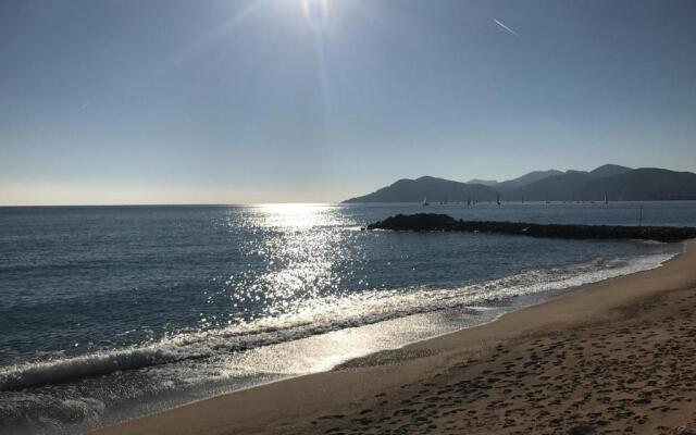 Appartement à 2 pas de la mer