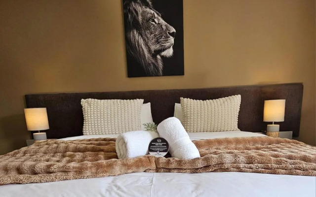 Lion Lodge