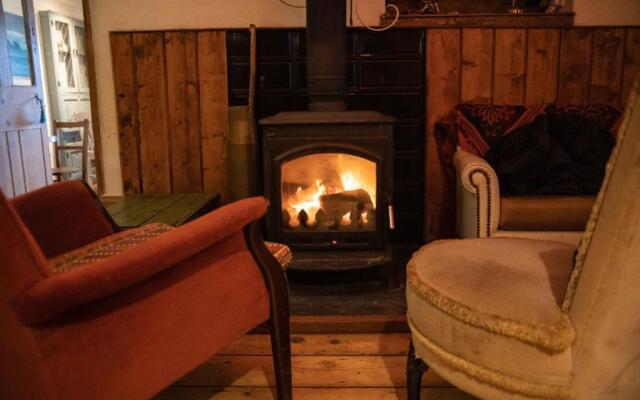 Manorbier Castle Inn Bay Room