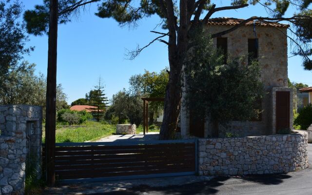 Pyrgos Luxury Country Home