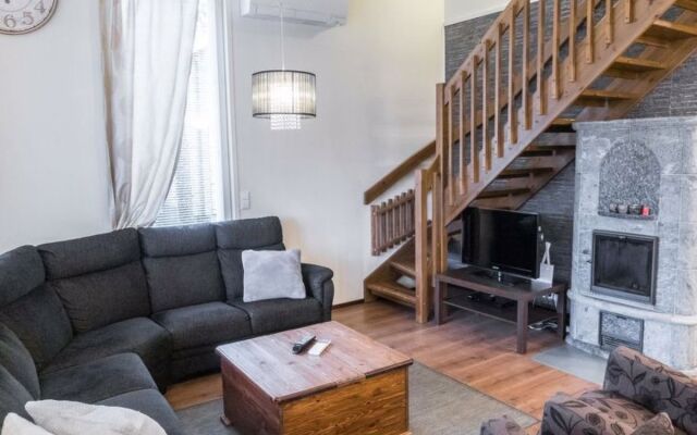 House Toivola 1 Terracina