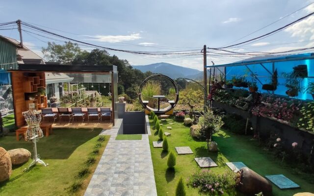 Elysian Homestay - Hostel