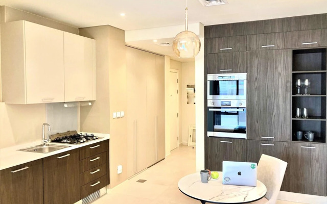 Amazing Living in Park View JVC