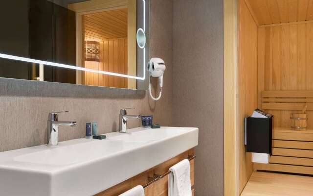 Ramada by Wyndham Tire