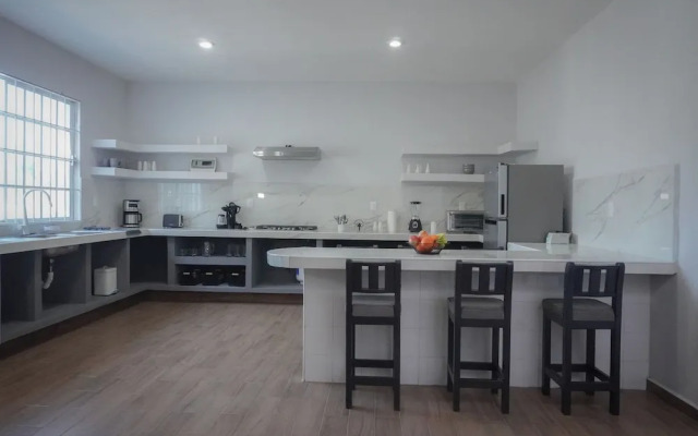 Modern Flat with 2 Bedrooms Near sea