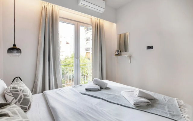 Bask - Chic 2 Bedroom Apt in Athens