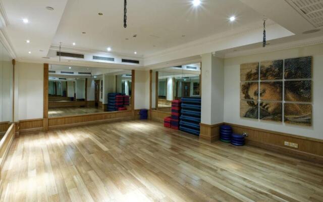 Leonardo Royal Hotel London City