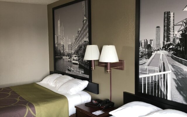 Super 8 Aurora/Naperville Area