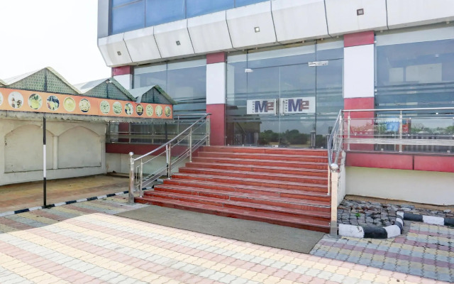M2 Hotel & Restaurant