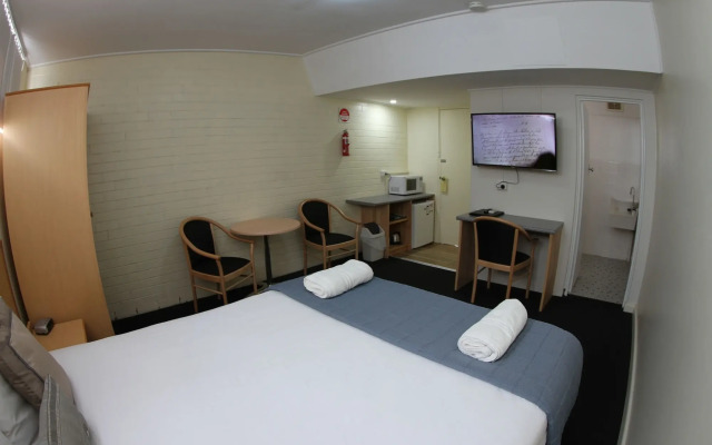 Sleepy Hill Motor Inn