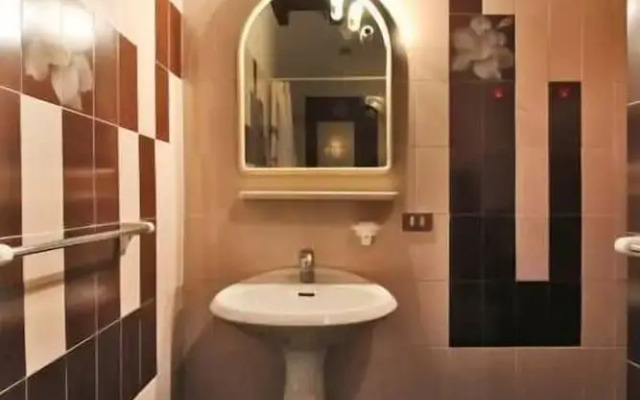 Comfortable Apartment Cavour Square