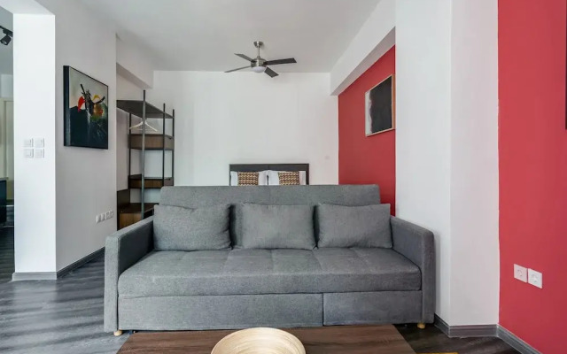 Sanders Center - Lovely Studio Apartment
