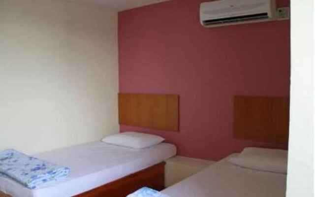 Budget & Comfort Hostel