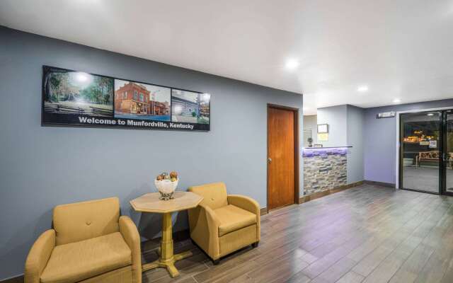Super 8 by Wyndham Munfordville KY