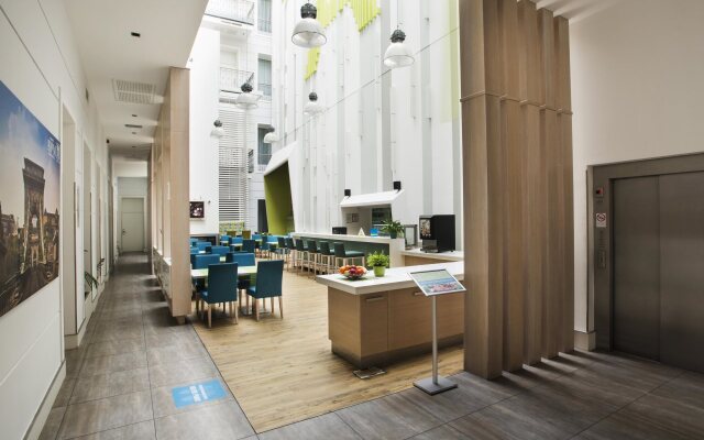 Atrium Fashion Hotel