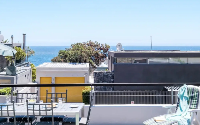 Alluring Seaside Retreat w Pool Stella di Mare