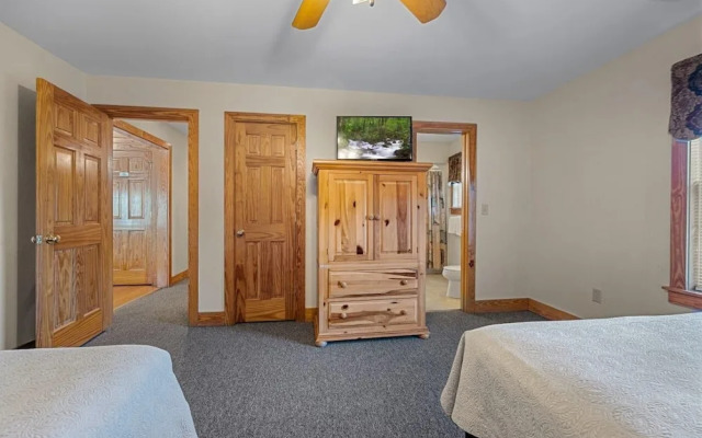 Poplar Point Condo Unit 12B - Two Bedroom Condo