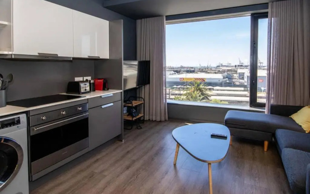 502 Wex1 Gorgeous Funky Apartment