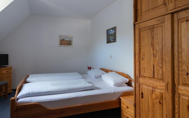 Mühlen Hotel KONSCHAKE Burgen