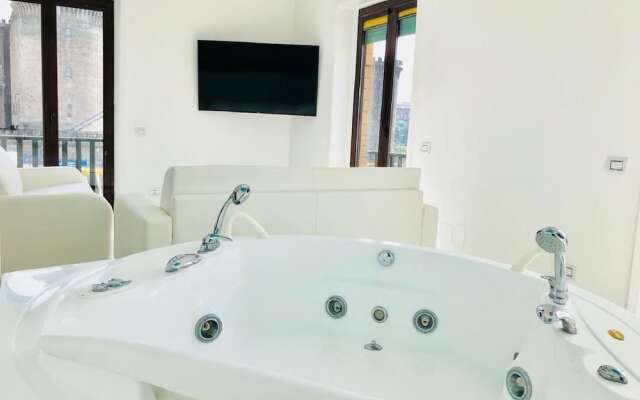 Tiffanys Boutique Suites  Residence