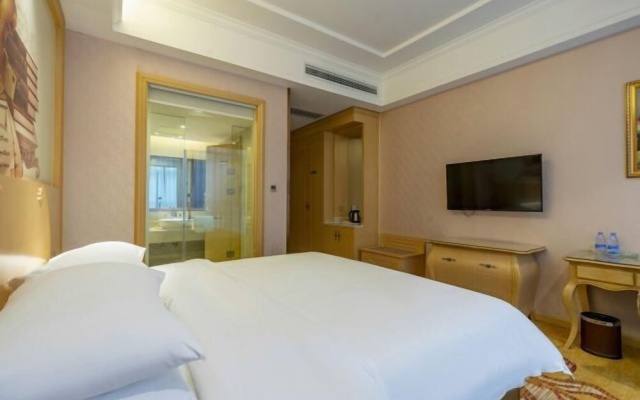 Vienna Hotel (Loudi High-speed Railway South Station Municipal Government) – Guest Rooms – Loudi