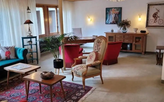The Hotel Alpina