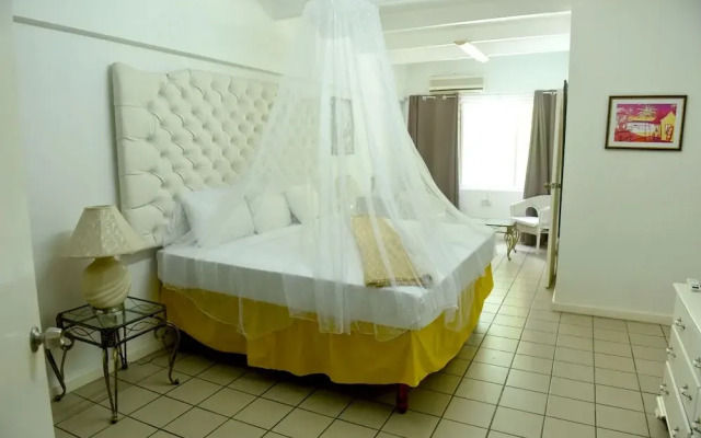 Pineapple Suites
